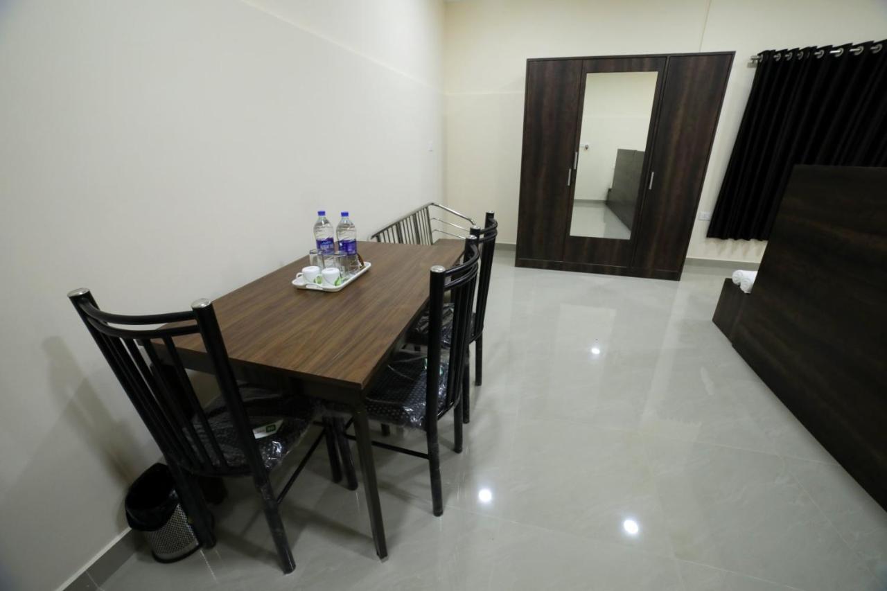 Aparthotel Shivalaya Residency Thrissur Exterior foto